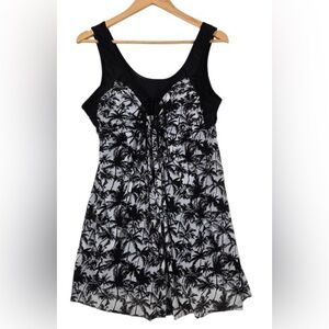 Wantdo Ladies Swim Dress Black and White Sz 16-18